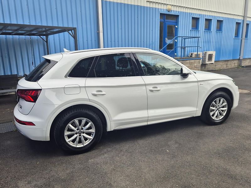 Audi Q5 (2019) - fotka 10 z 23