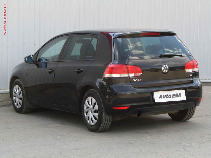 Volkswagen Golf (2010) 1.2TSi, tempo, park.asist - fotka 6 z 17