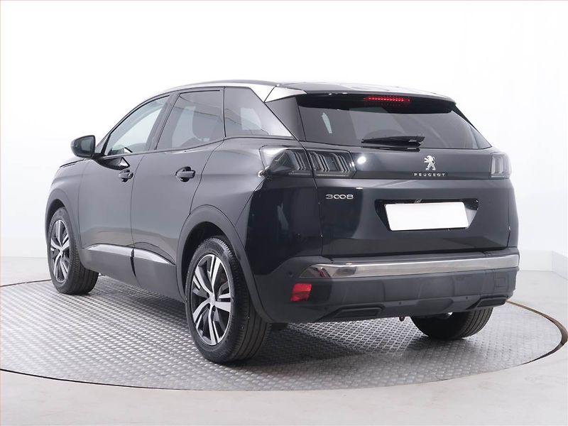 Peugeot 3008 (2022) Allure Pack 1.2 PureTech - fotka 4 z 21