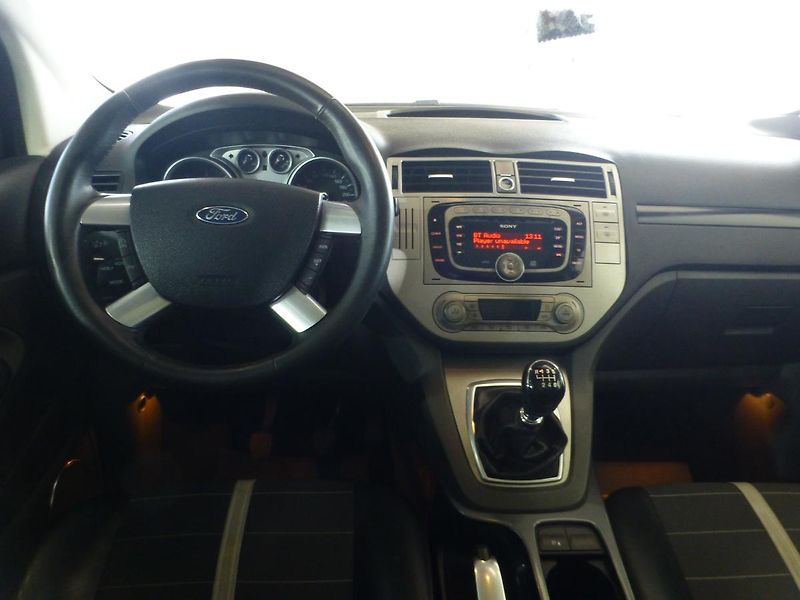 Ford Kuga (2011) 2,0TDCI-120KW*VYHŘ.S*PANOR*4X4 - fotka 18 z 26
