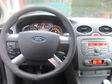 Ford Focus 1.6i DIGI AC - náhled 16