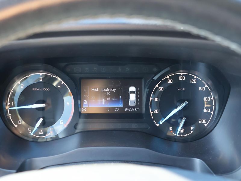 Ford Ranger 2,0 TDCi 125kW tažné CZ DPH - fotka 15 z 31