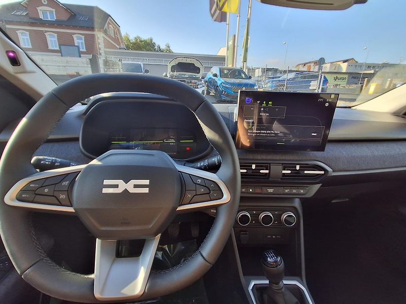 Dacia Sandero (2026) Journey Eco-G 120 - fotka 9 z 37