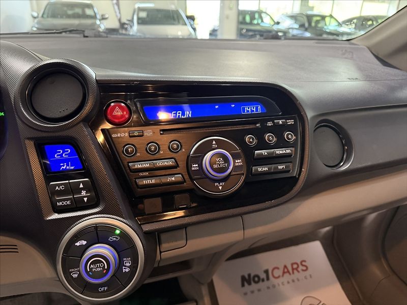 Honda Insight 1,3   i IMA AUTOMAT HYBRID - fotka 18 z 40