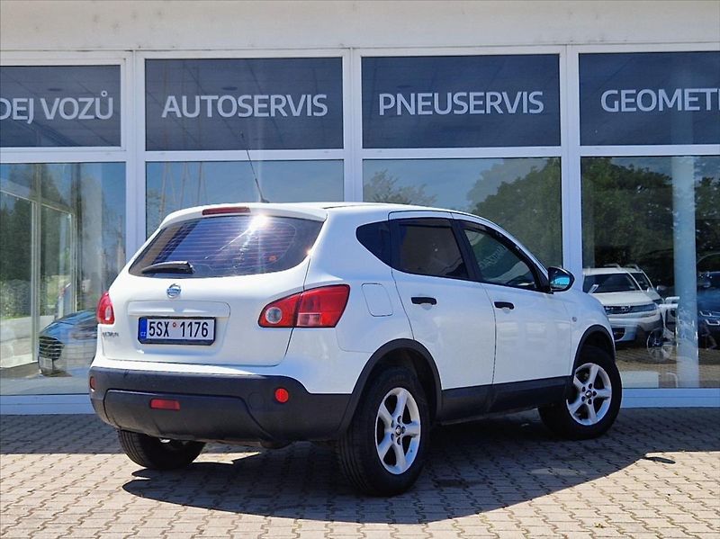 Nissan Qashqai 1,6 DCI  AUTOKLIMA +ZIM.KOLA - fotka 5 z 27