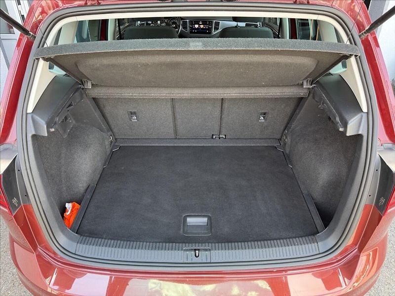 Volkswagen Golf Sportsvan 1,5 TSI 96kW, Nez.Topení, Po s - fotka 25 z 31