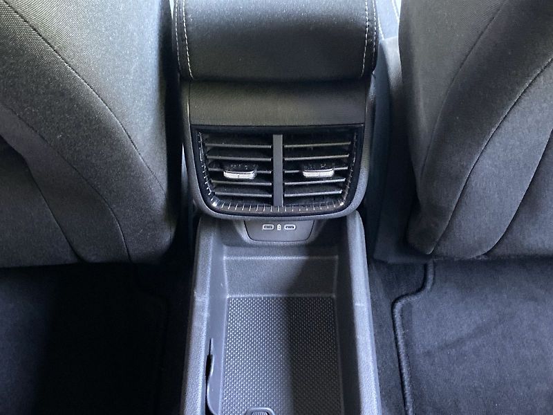 Škoda Fabia (2024) 1.0 TSI Top Selection - fotka 27 z 35