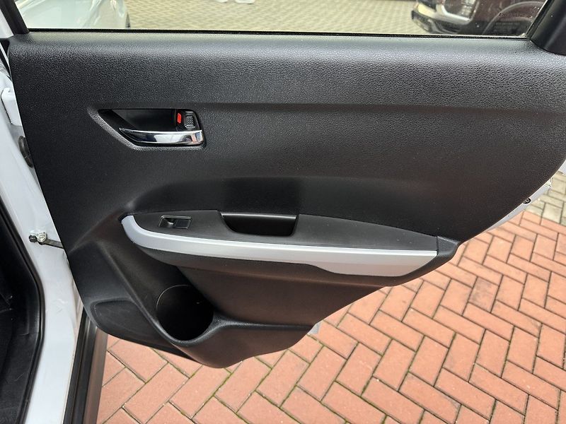 Suzuki Vitara (2017) 1.6iVVT Navi Digi Klima Kamera - fotka 22 z 50