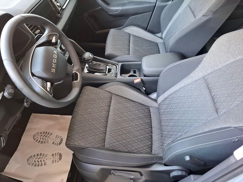Škoda Karoq (2025) SELECTION TS 110/1.5 A7F - fotka 10 z 41