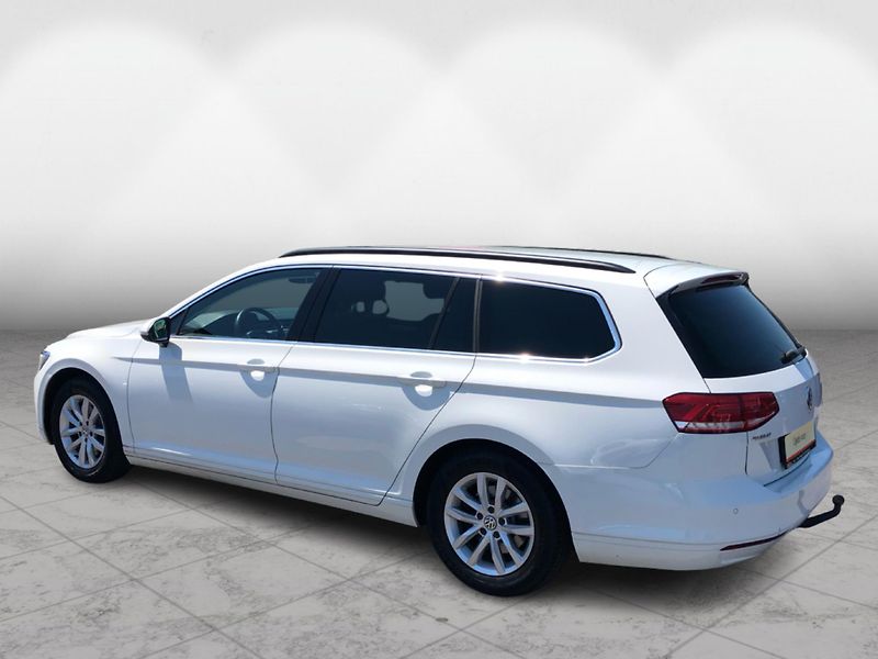Volkswagen Passat Variant 2,0 TDI DSG - fotka 7 z 28