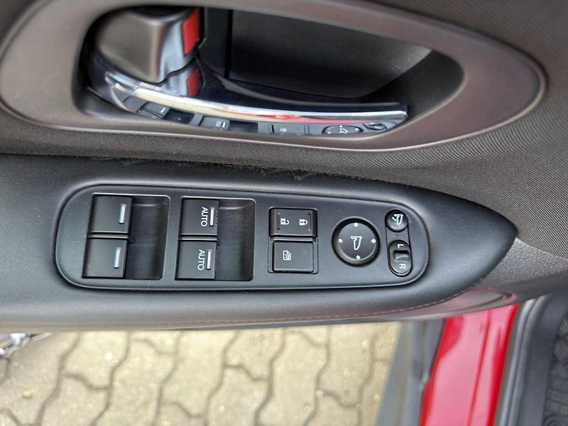Honda HR-V 1.5 i-VTEC 96 kW 37tkm ČR - fotka 14 z 27