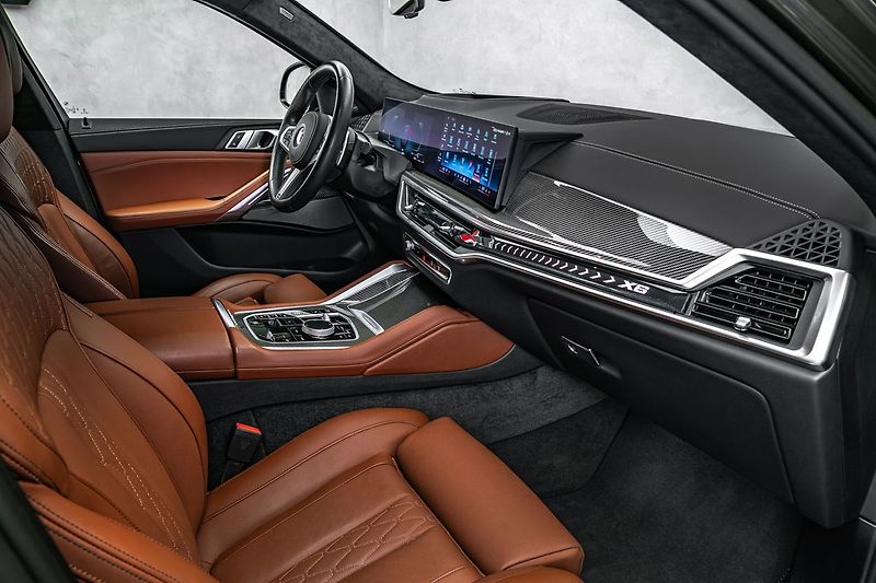 BMW X6 xDrive 40d M-sport Pro - fotka 15 z 28