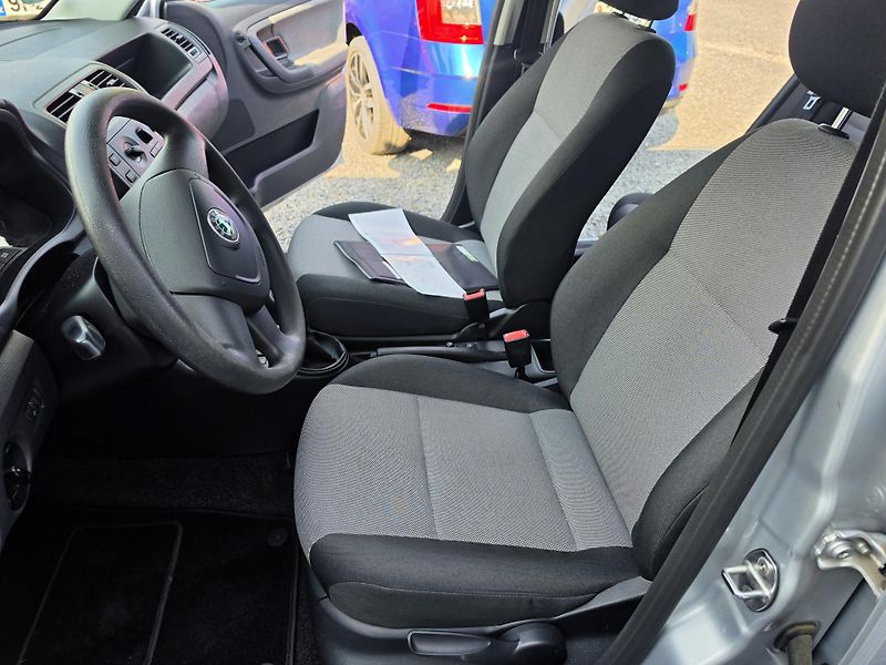 Škoda Fabia 1.2 HTP  - fotka 12 z 27
