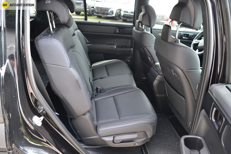 Hyundai Santa Fe 1.6T-GDI HEV 4WD CALLIGRAPHY 7 - fotka 21 z 95
