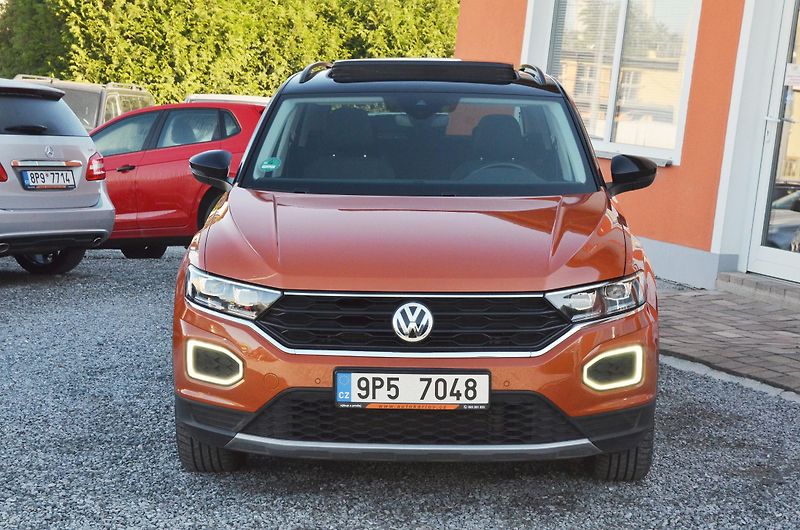 Volkswagen T-Roc (2020) 2.0 TDi DSG iQ.Drive Webasto - fotka 2 z 44