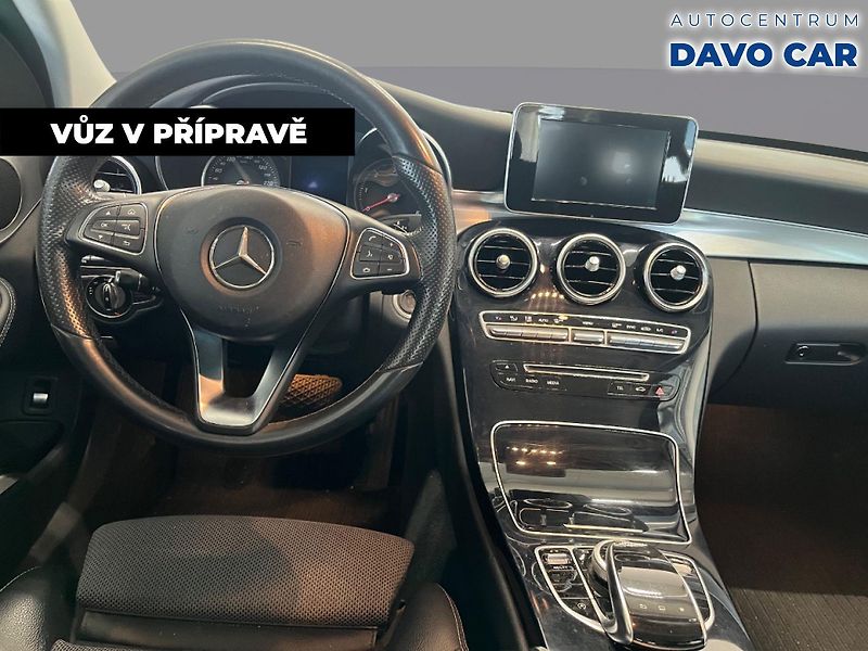 Mercedes-Benz Třídy C 2,1 220d 125kW Aut. LED - fotka 5 z 12
