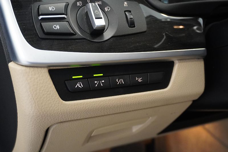 BMW Řada 5 535D SEDAN XDRIVE STEPTRONIC - fotka 12 z 32