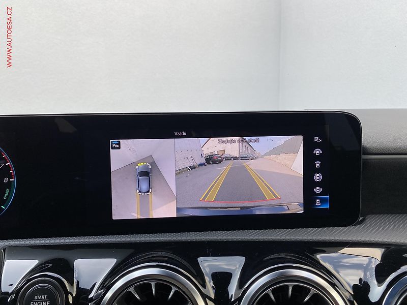 Mercedes-Benz Třídy A (2022) 1.3i A250e, AT, LED, panor, - fotka 20 z 27