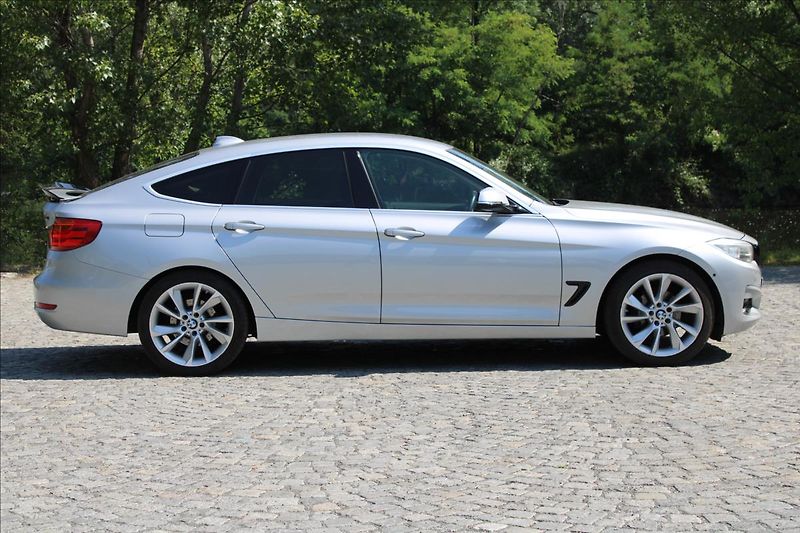 BMW Řada 3 320i GT / xDrive / HUD / 360° - fotka 7 z 49