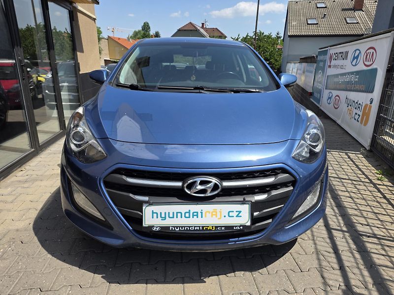 Hyundai i30 1.6-spotřeba cca 5l/100km - fotka 4 z 11