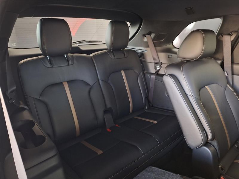 Mazda CX-80 (2026) 3.3 D 254k AWD AT8 HOMURA COSO - fotka 7 z 15