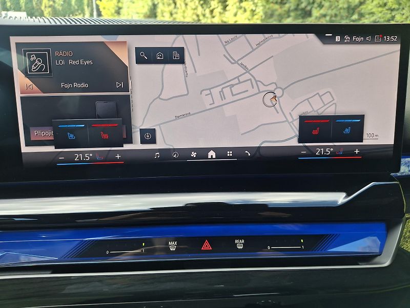BMW Řada 5 540d xDrive Touring M-Sport - fotka 25 z 27
