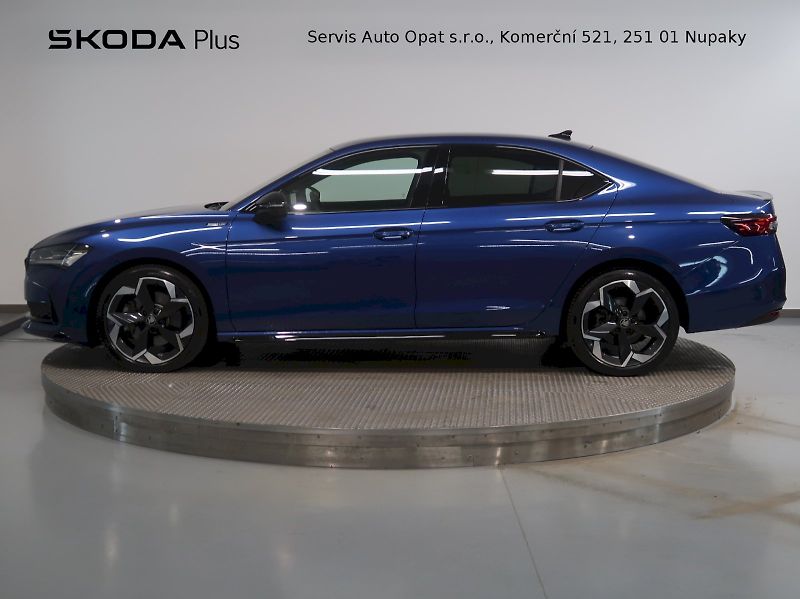 Škoda Superb (2025) SPORTLINE 2.0TDI 142KW 4x4 DSG - fotka 3 z 49
