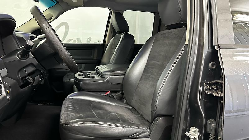 Dodge RAM 5,7L V 8 HEMI / OFFROAD PAKET - fotka 38 z 41