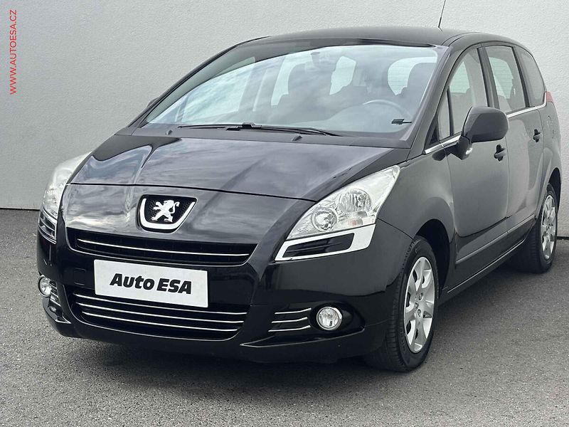 Peugeot 5008 (2011) 1.6 HDi, AC, tempo, park - fotka 3 z 16