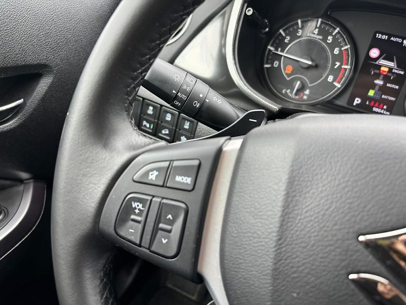 Suzuki Vitara 1,4 BoosterJet Elegance AllGri - fotka 16 z 28