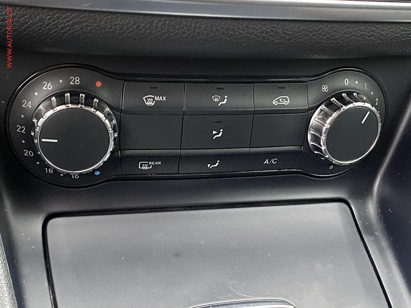 Mercedes-Benz CLA (2016) 2.2 CDi 200d, AT, bixen, kůže - fotka 15 z 19