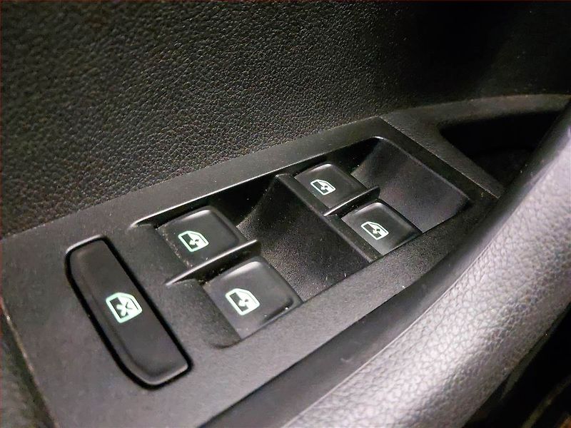 Škoda Octavia (2015) Style 1.4 TSI, Tempomat - fotka 16 z 17