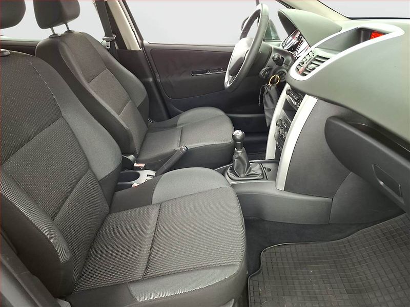 Peugeot 207 (2012) 1.6 HDi, nová STK, Tažné - fotka 9 z 13