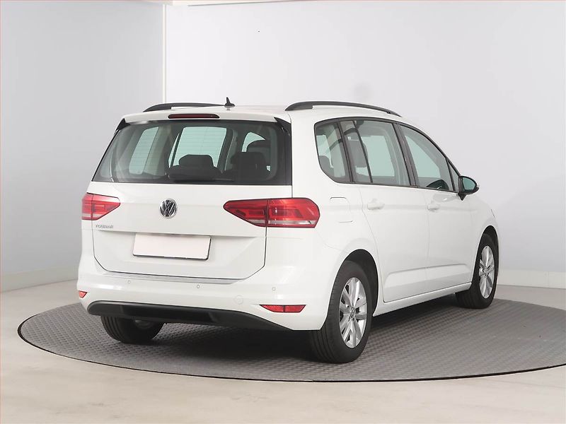 Volkswagen Touran (2019) Comfortline 1.6 TDI, Automat - fotka 5 z 18