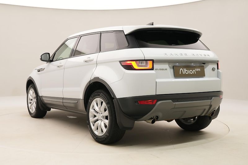 Land Rover Range Rover Evoque 2.0 Si SE AWD AUT CZ - fotka 4 z 29