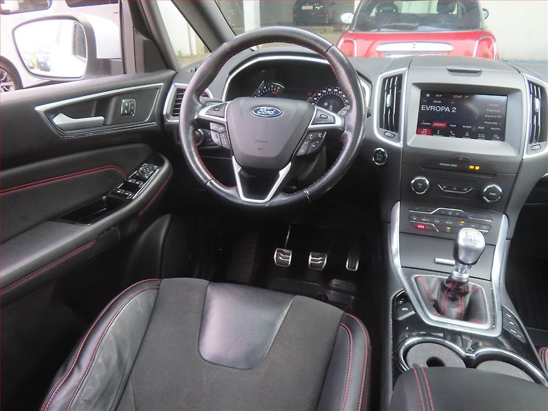 Ford S-MAX (2019) ST-Line 2.0 EcoBlue - fotka 7 z 17