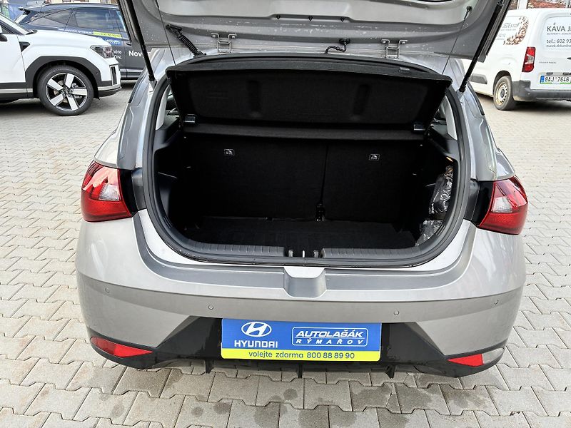 Hyundai i20 1.0T-GDi 74kW AUTOMAT 1MAJITEL - fotka 28 z 29