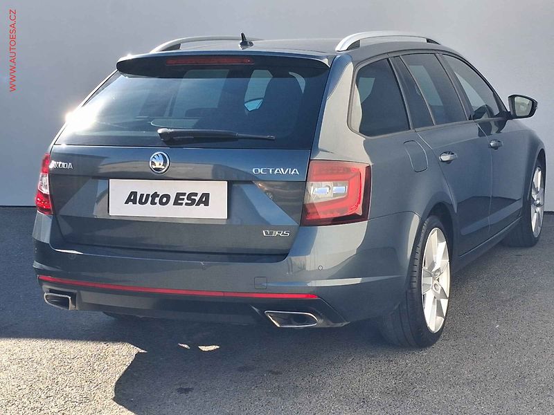 Škoda Octavia (2018) 2.0 TSi, RS, LED, navi - fotka 4 z 19