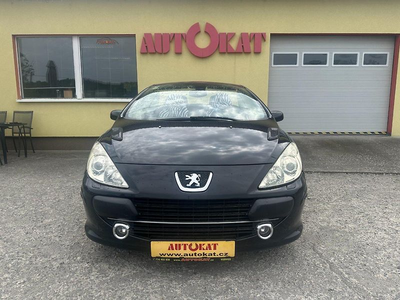 Peugeot 307 2.0HDi Kabriolet/Tempomat/Navi - fotka 15 z 31