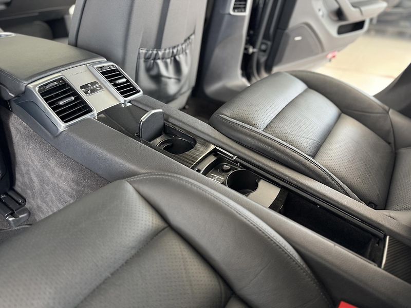 Porsche Panamera Diesel*221kW*Chrono*Webasto - fotka 30 z 33