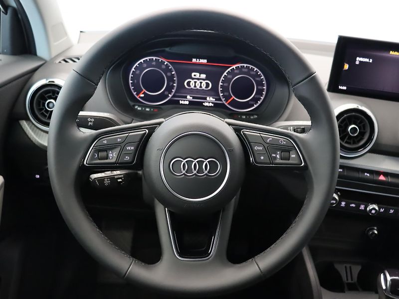 Audi Q2 Advanced 35 TFSI Stronic - fotka 15 z 27