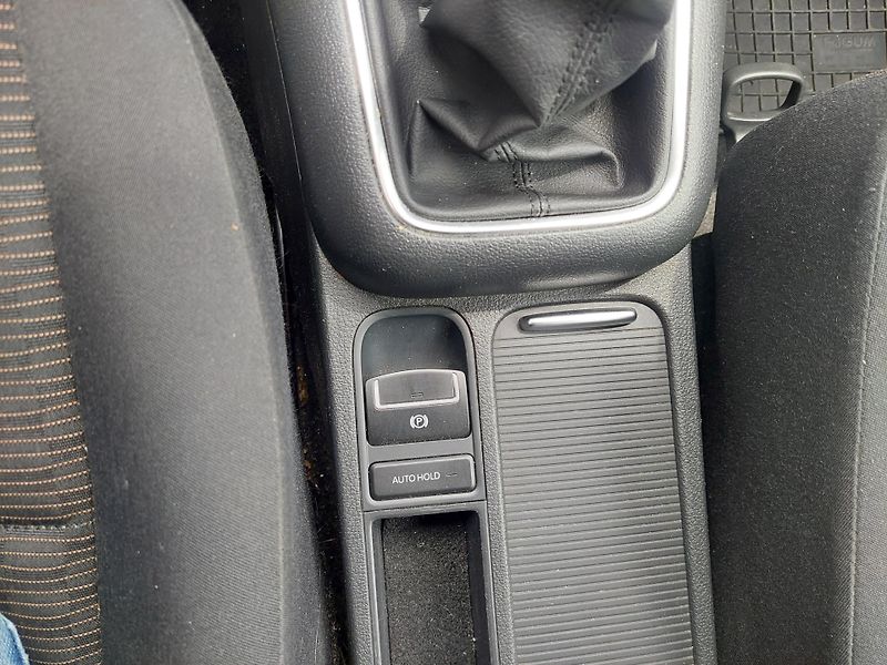 Volkswagen Tiguan (2014) Trend 2.0TDi 81kW - fotka 17 z 32