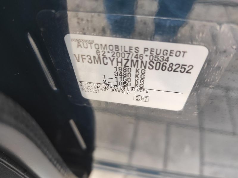 Peugeot 3008 1,5BlueHDi S&S, ALLURE, ČR - fotka 45 z 61