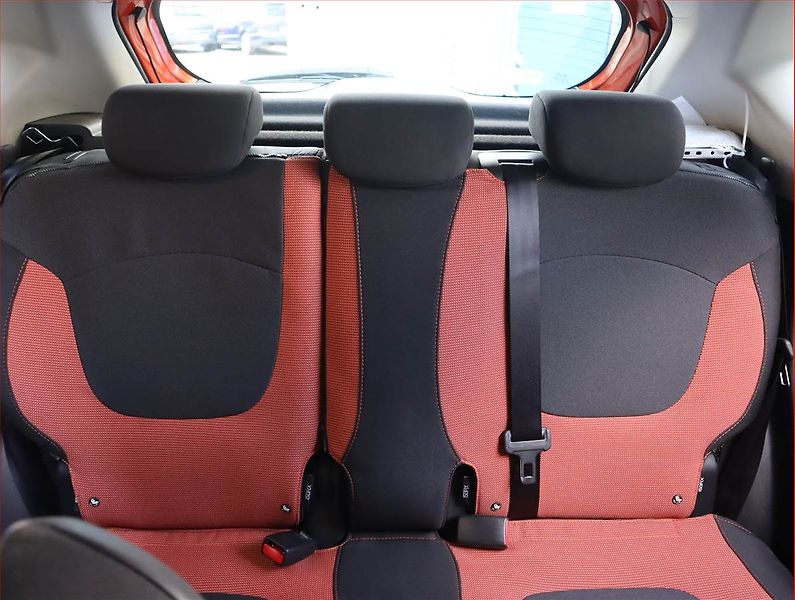 Renault Captur (2015) 1.2 TCe, Automat, Serv.kniha - fotka 10 z 18