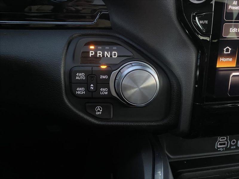 Dodge RAM (2025) 3,0 R6 LPG R6 Laramie Night - fotka 17 z 24