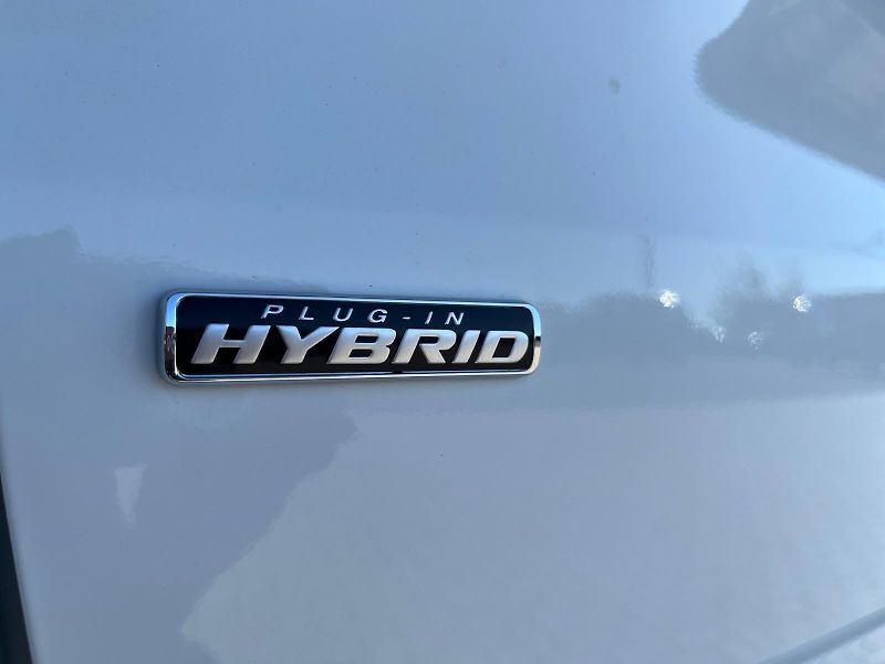 Ford Tourneo Custom (2025) L2 TITANIUM 2.5PHEV 171kW eCVT - fotka 22 z 27
