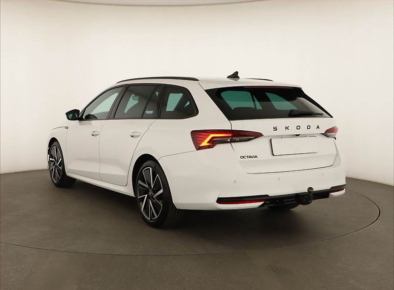 Škoda Octavia (2025) 1.5 eTSI mHEV, Sportline - fotka 4 z 21