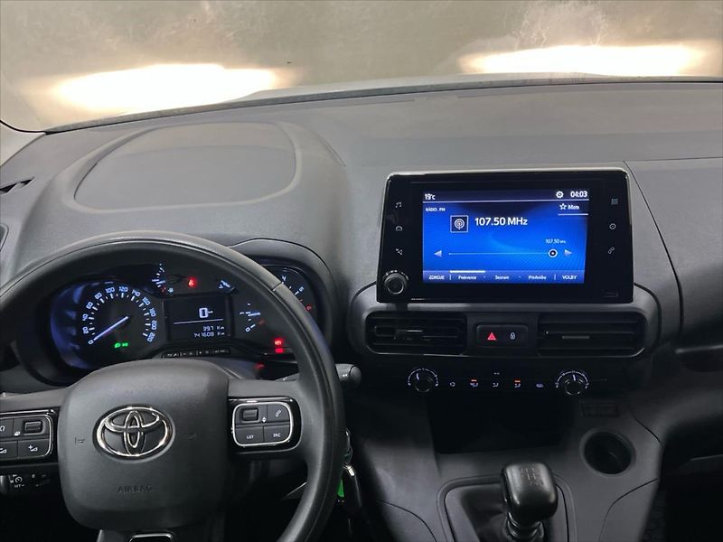 Toyota ProAce City 1,5 D-4D 75kW ACTIVE - fotka 5 z 22
