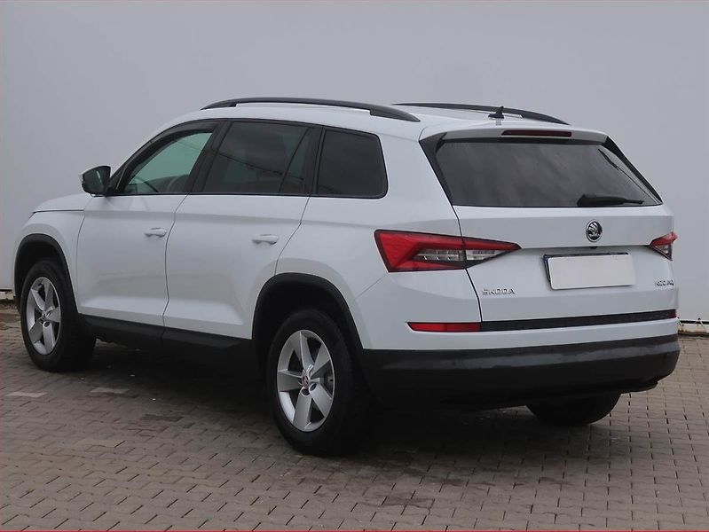 Škoda Kodiaq (2018) 2.0 TDI, Automat, Navi - fotka 4 z 17