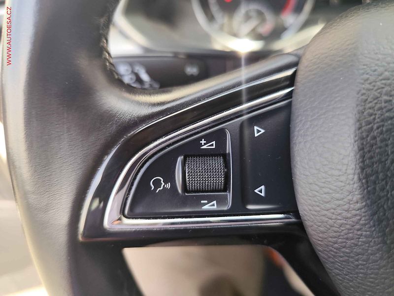 Škoda Superb (2018) 2.0 TDI, 2.maj,ČR, AC, TZ - fotka 20 z 28